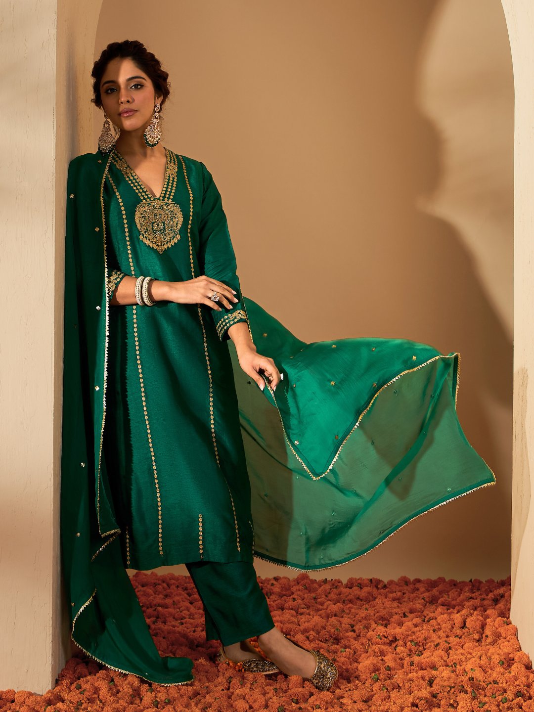 RoohbyRidhimaa- Raafta Kurta Set