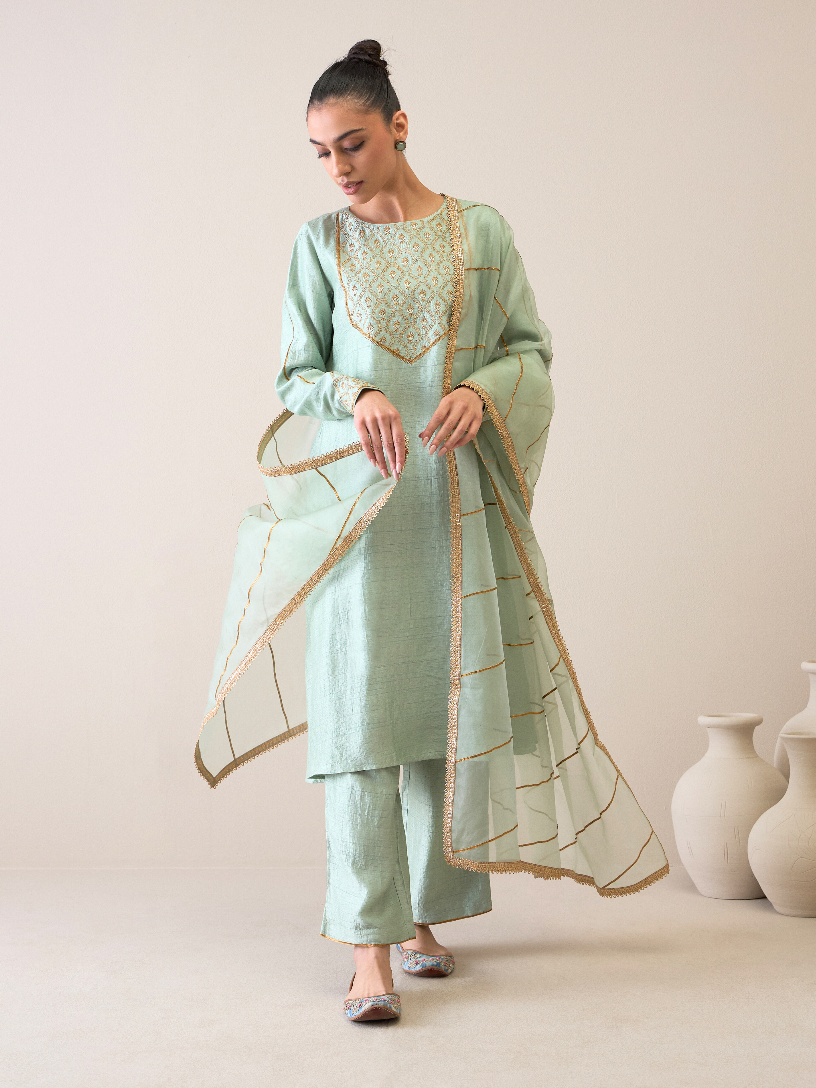 RoohbyRidhimaa- Jaziraa Kurta Set