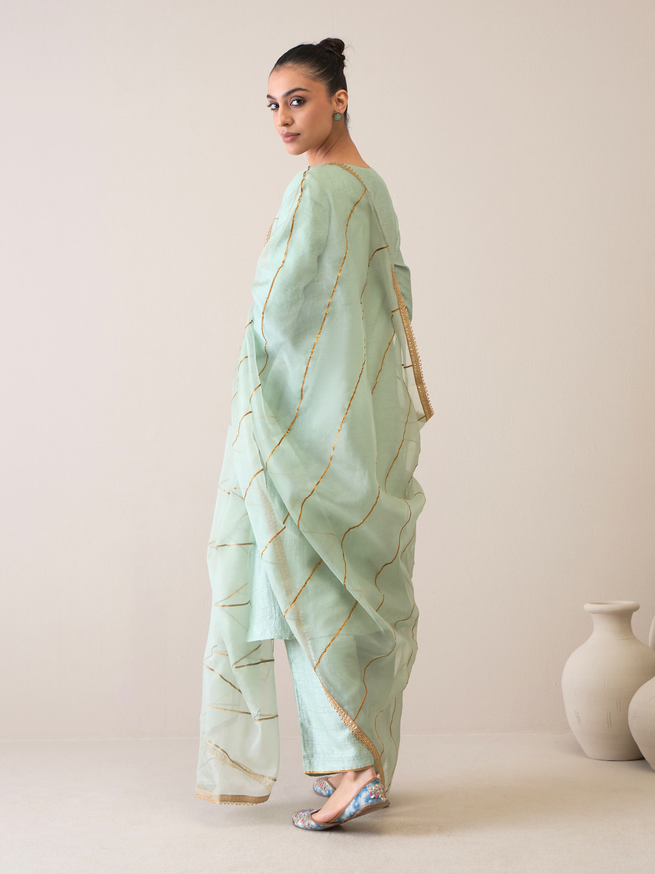 RoohbyRidhimaa- Jaziraa Kurta Set