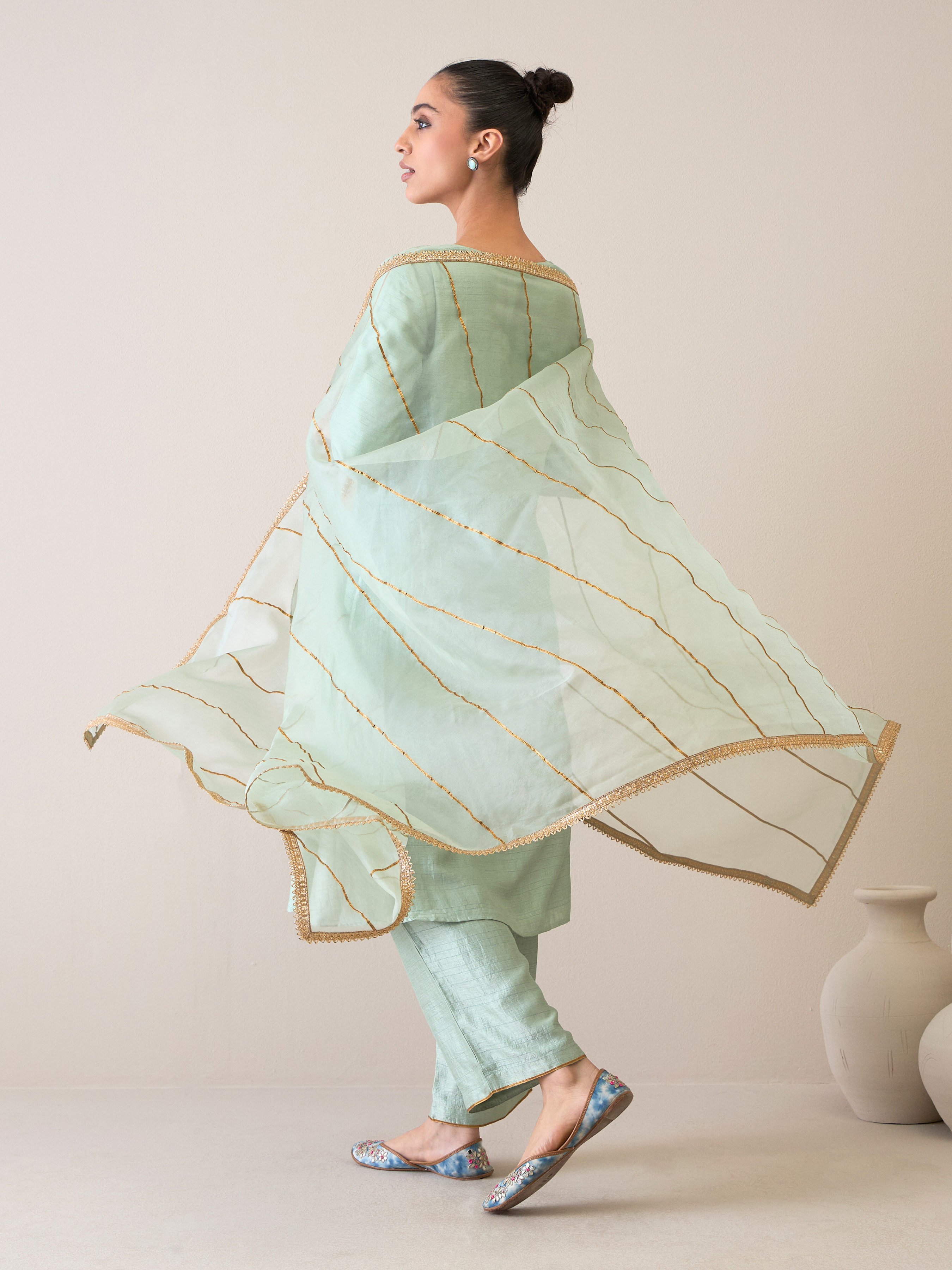 RoohbyRidhimaa- Jaziraa Kurta Set