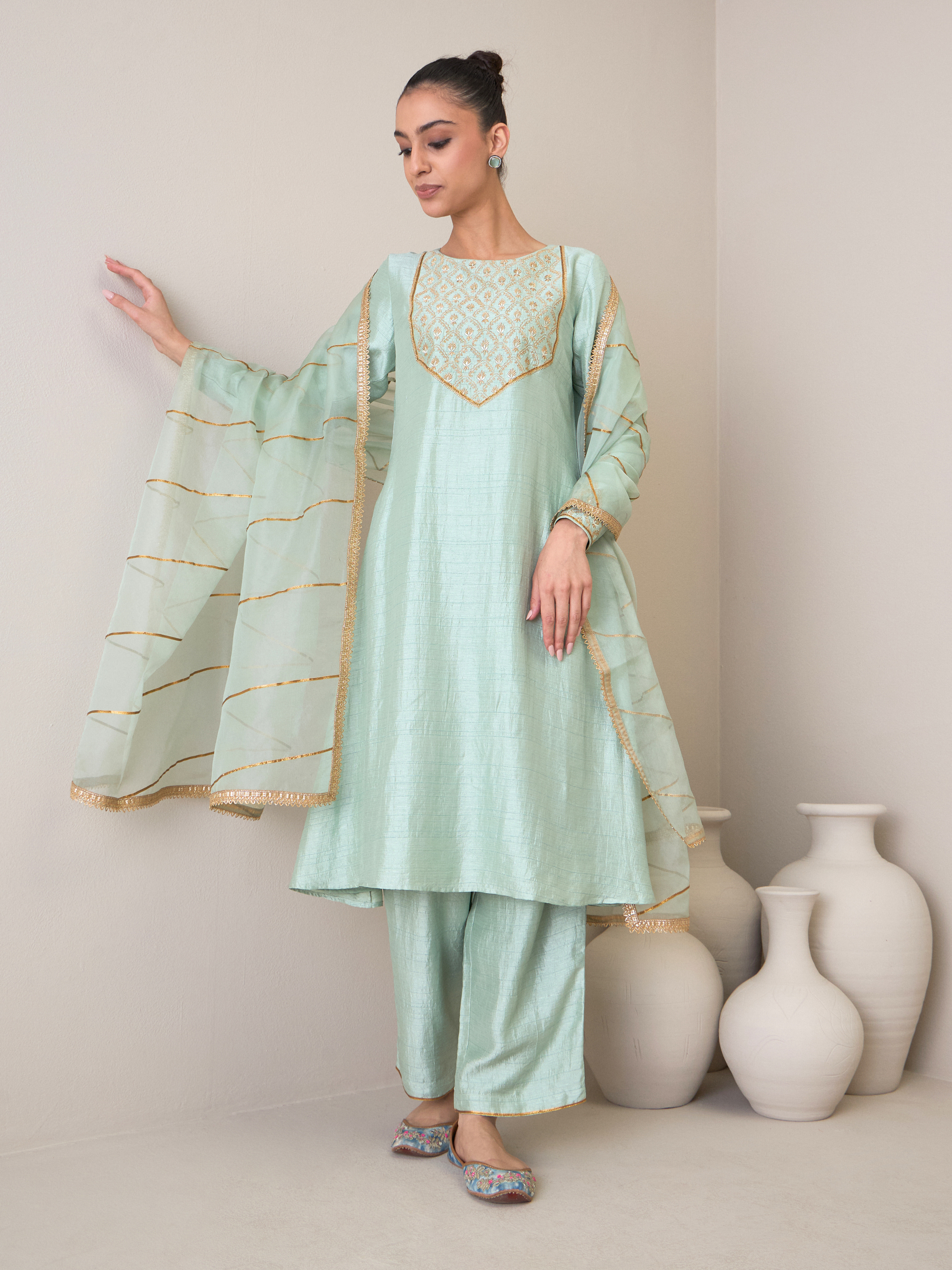 RoohbyRidhimaa- Jaziraa Kurta Set