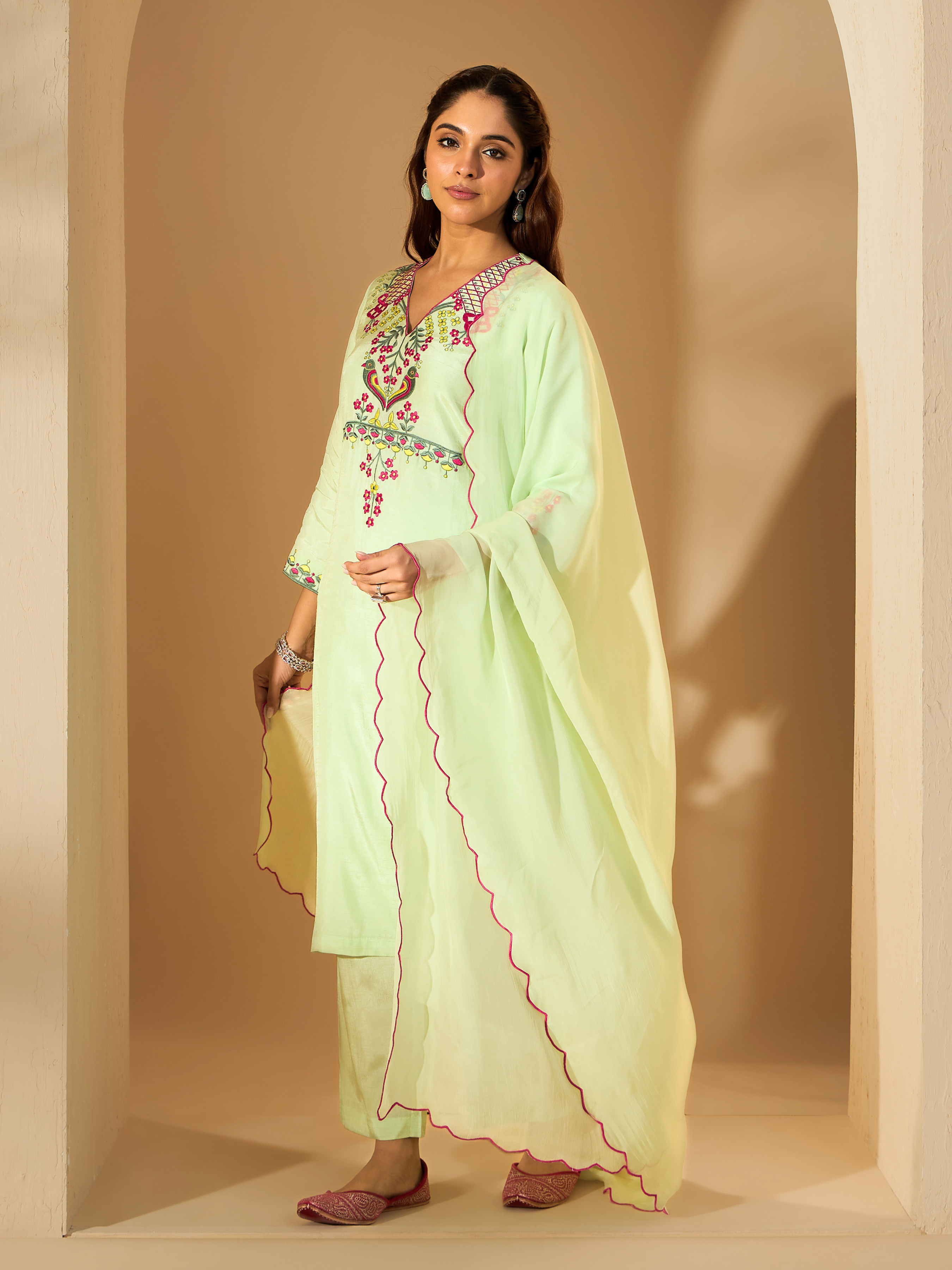 RoohbyRidhimaa- Fasaana Kurta Set