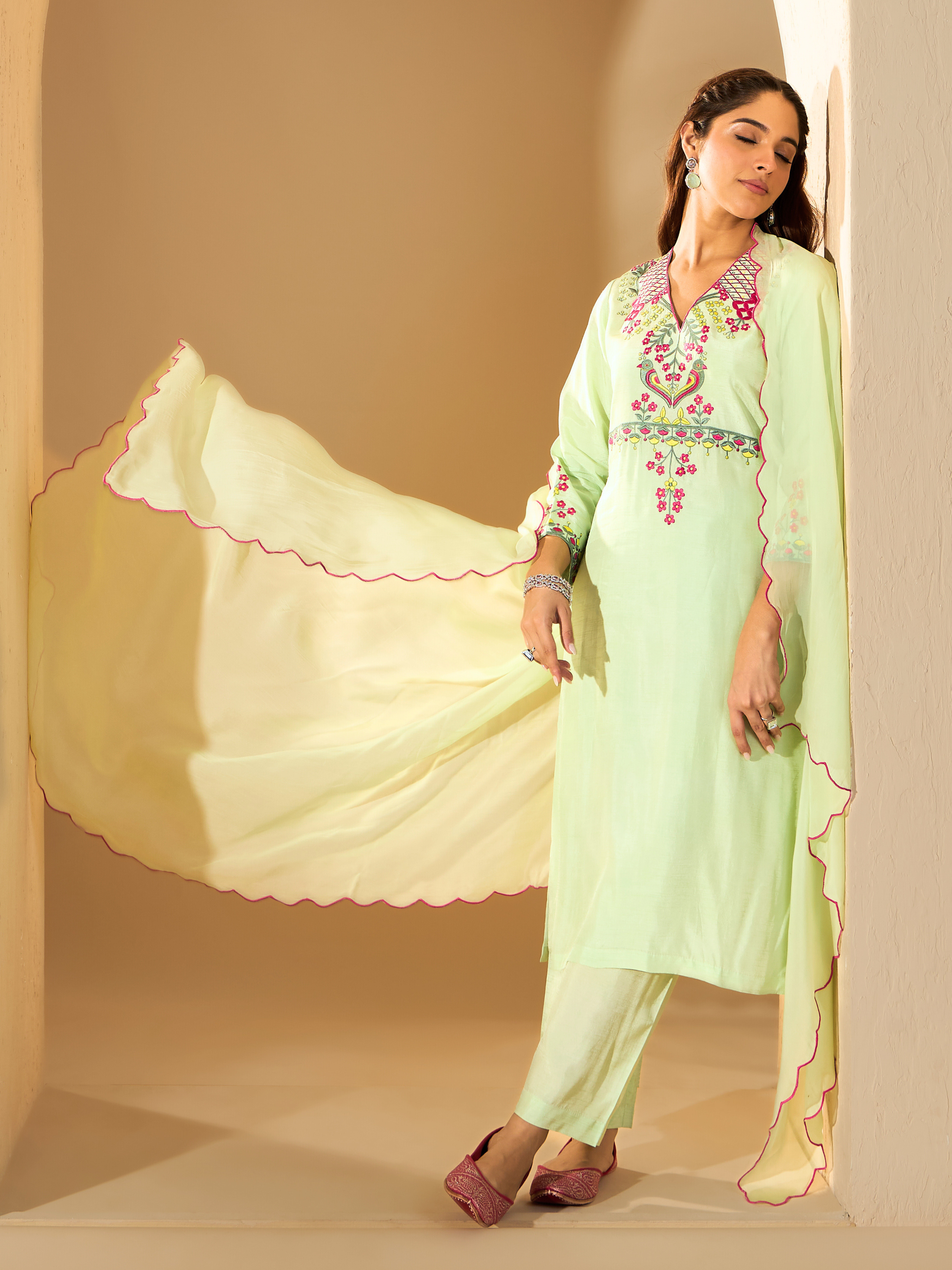 RoohbyRidhimaa- Fasaana Kurta Set