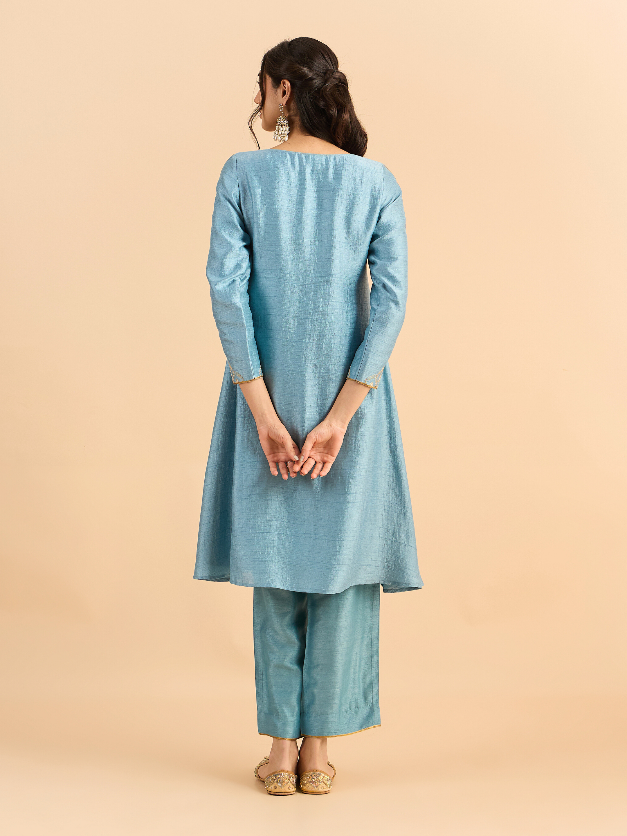 RoohbyRidhimaa- Jaziraa Kurta Set