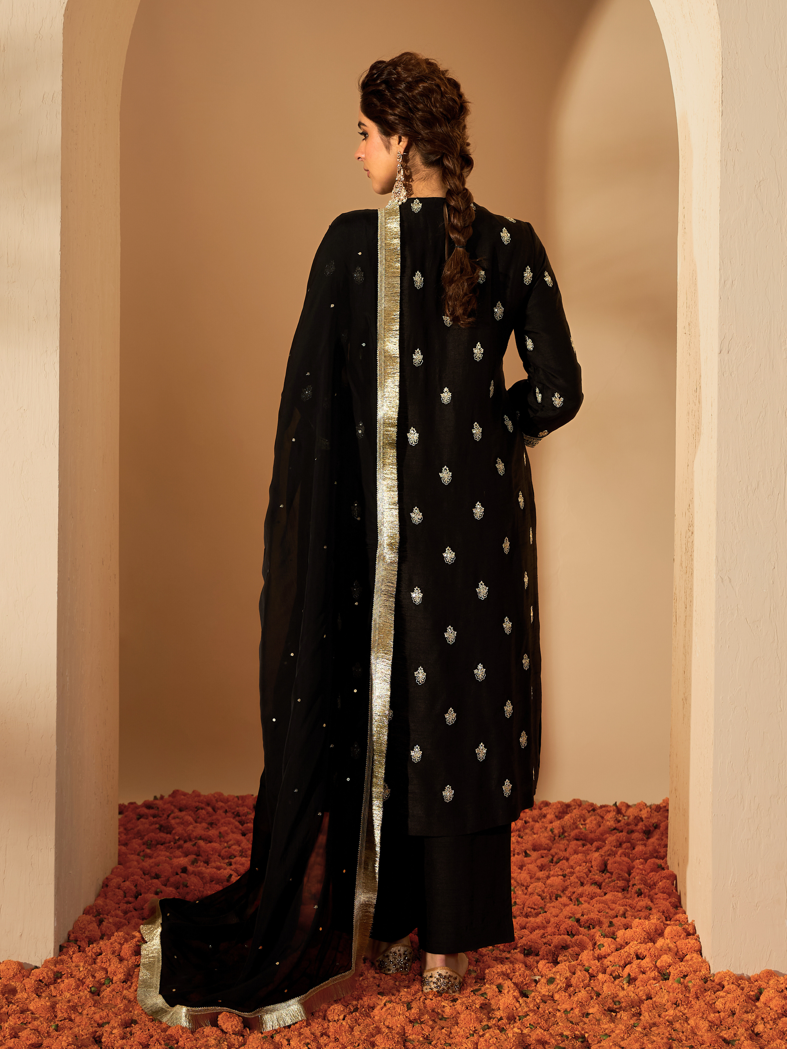RoohbyRidhimaa- Muktalif Kurta Set