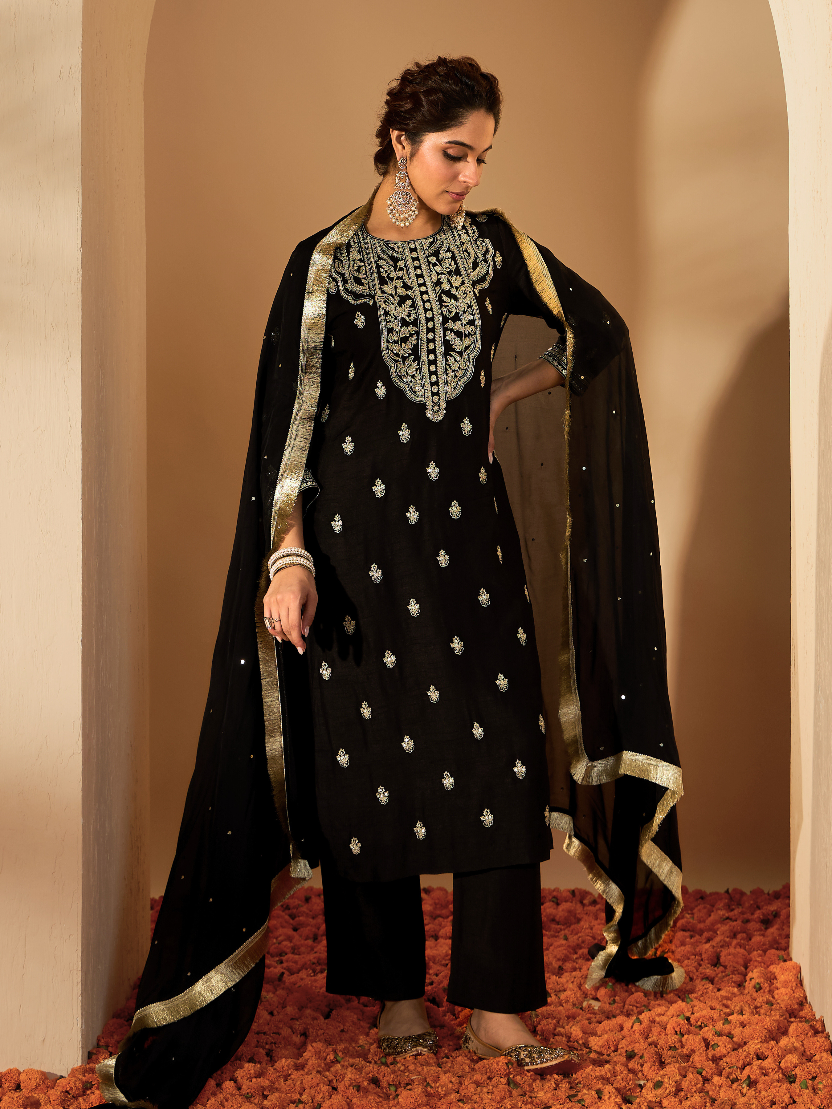 RoohbyRidhimaa- Muktalif Kurta Set