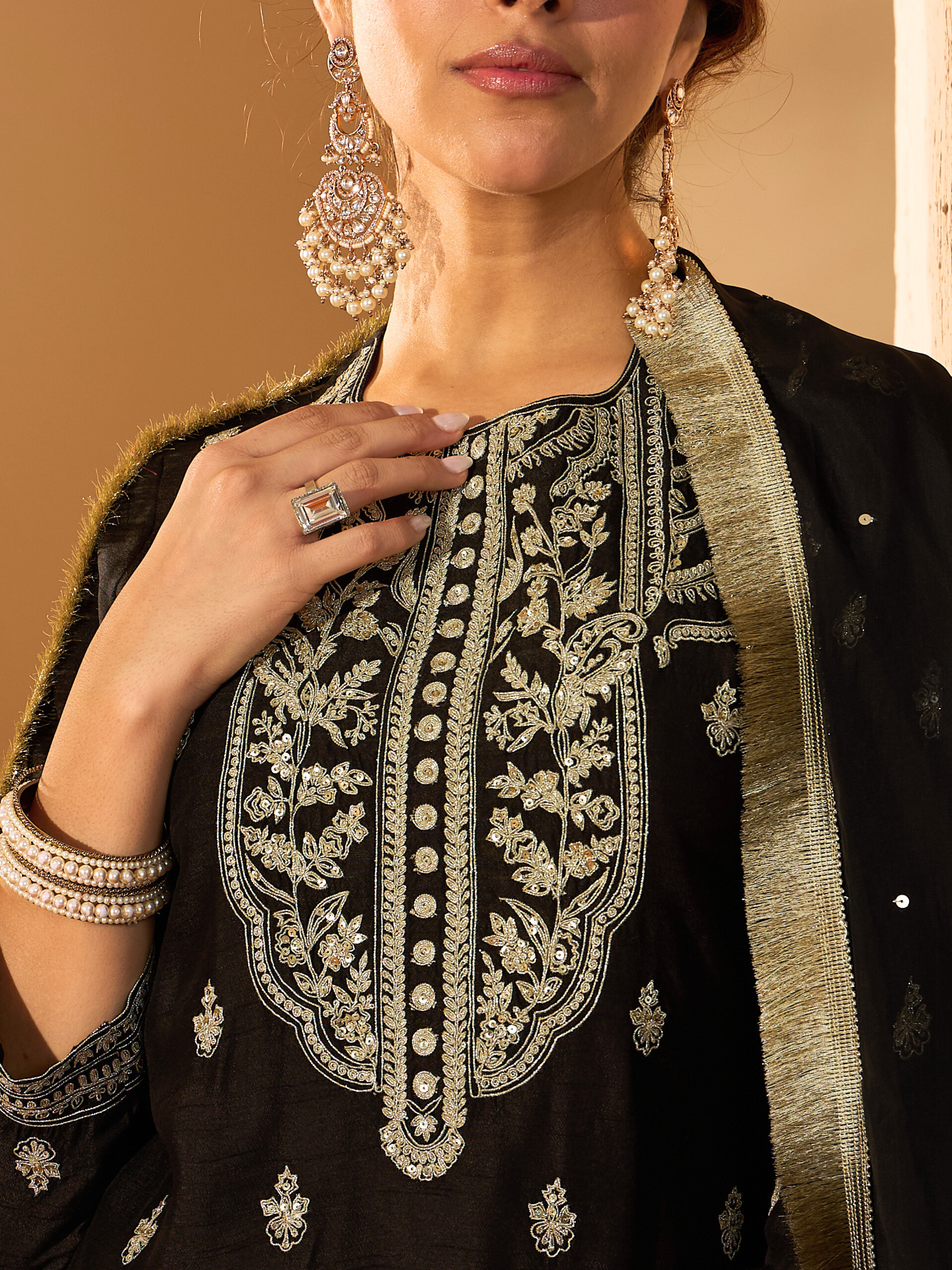 RoohbyRidhimaa- Muktalif Kurta Set