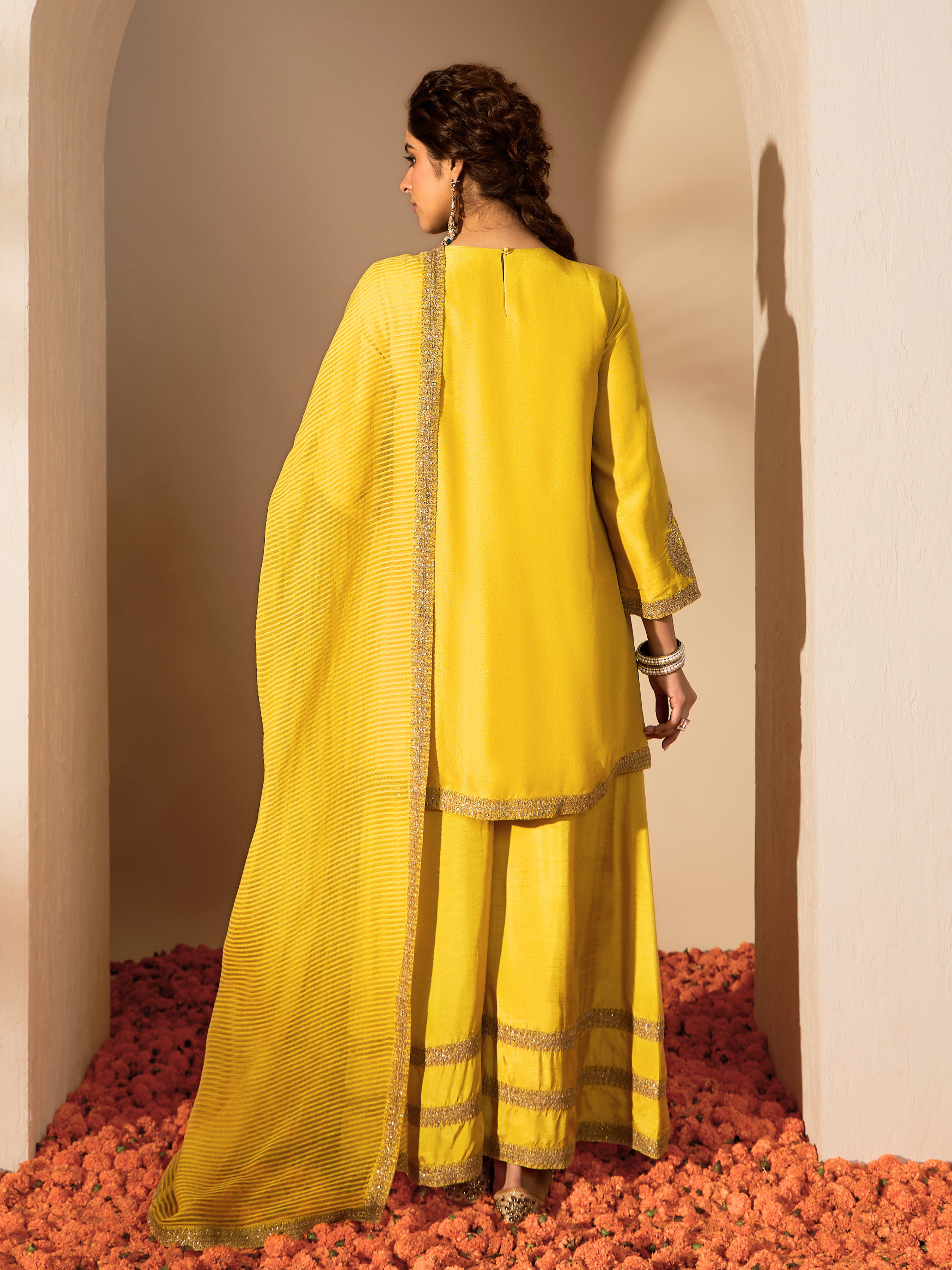 RoohbyRidhimaa- Zainaa Kurta Set