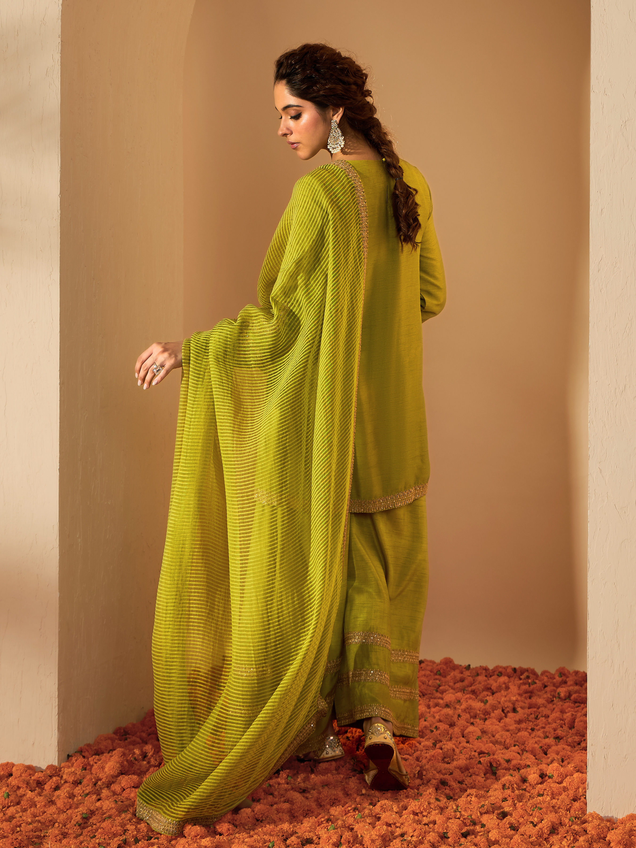 RoohbyRidhimaa- Zainaa Kurta Set
