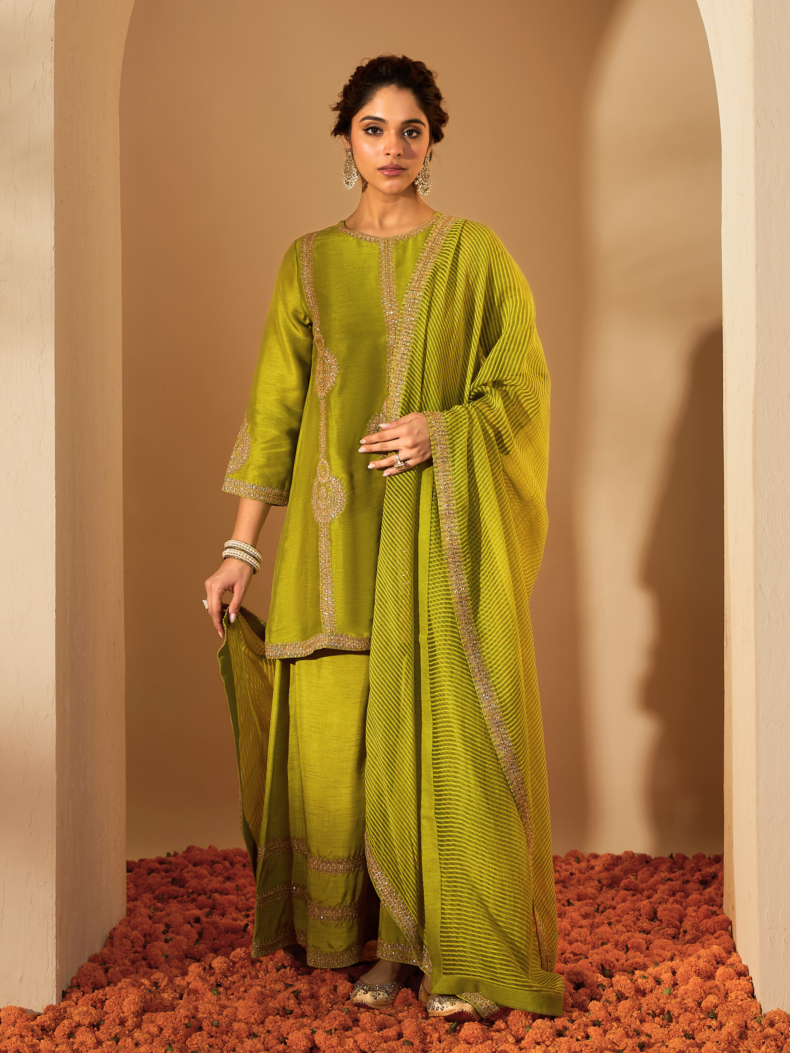 RoohbyRidhimaa- Zainaa Kurta Set