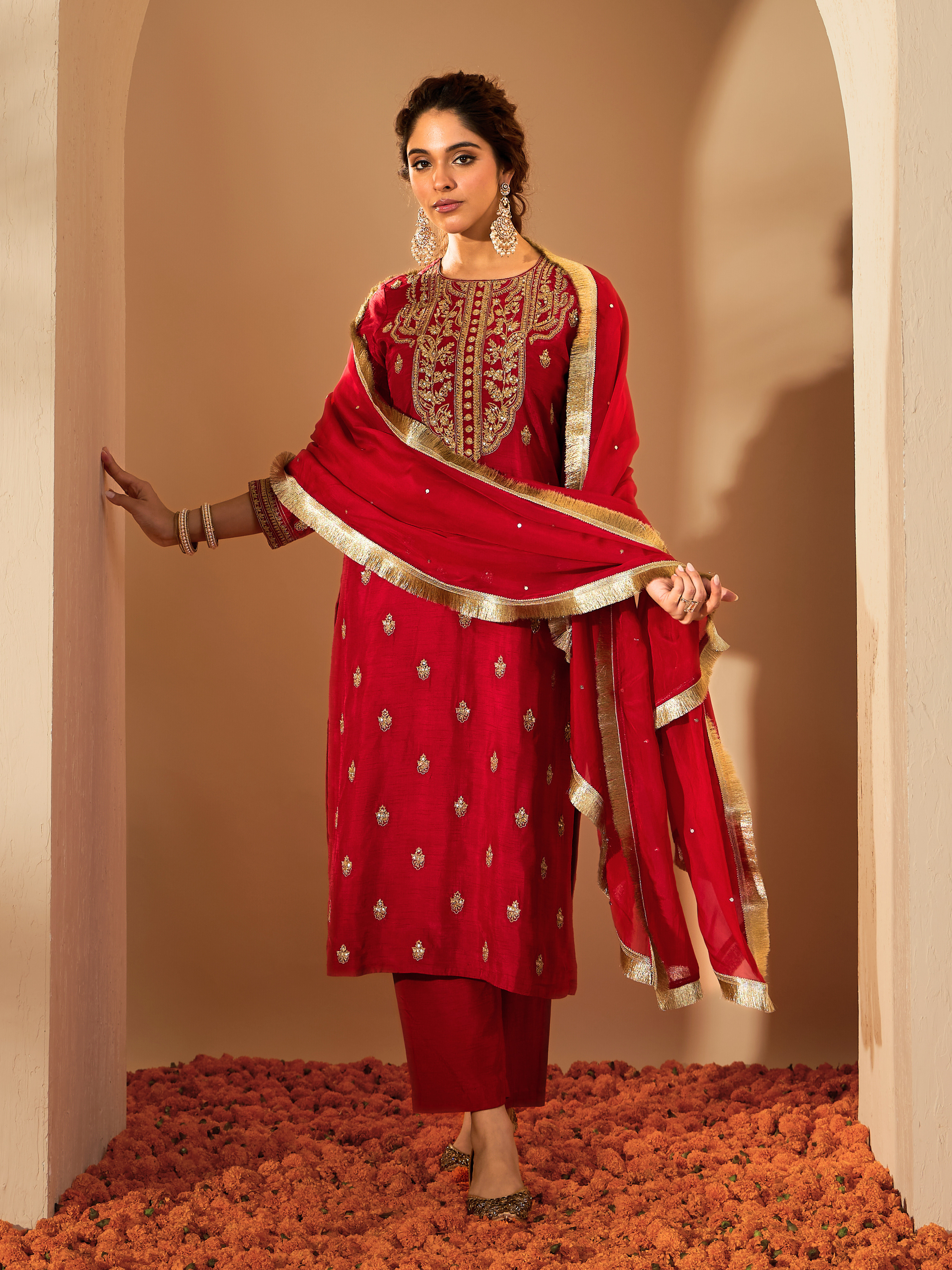RoohbyRidhimaa- Muktalif Kurta Set
