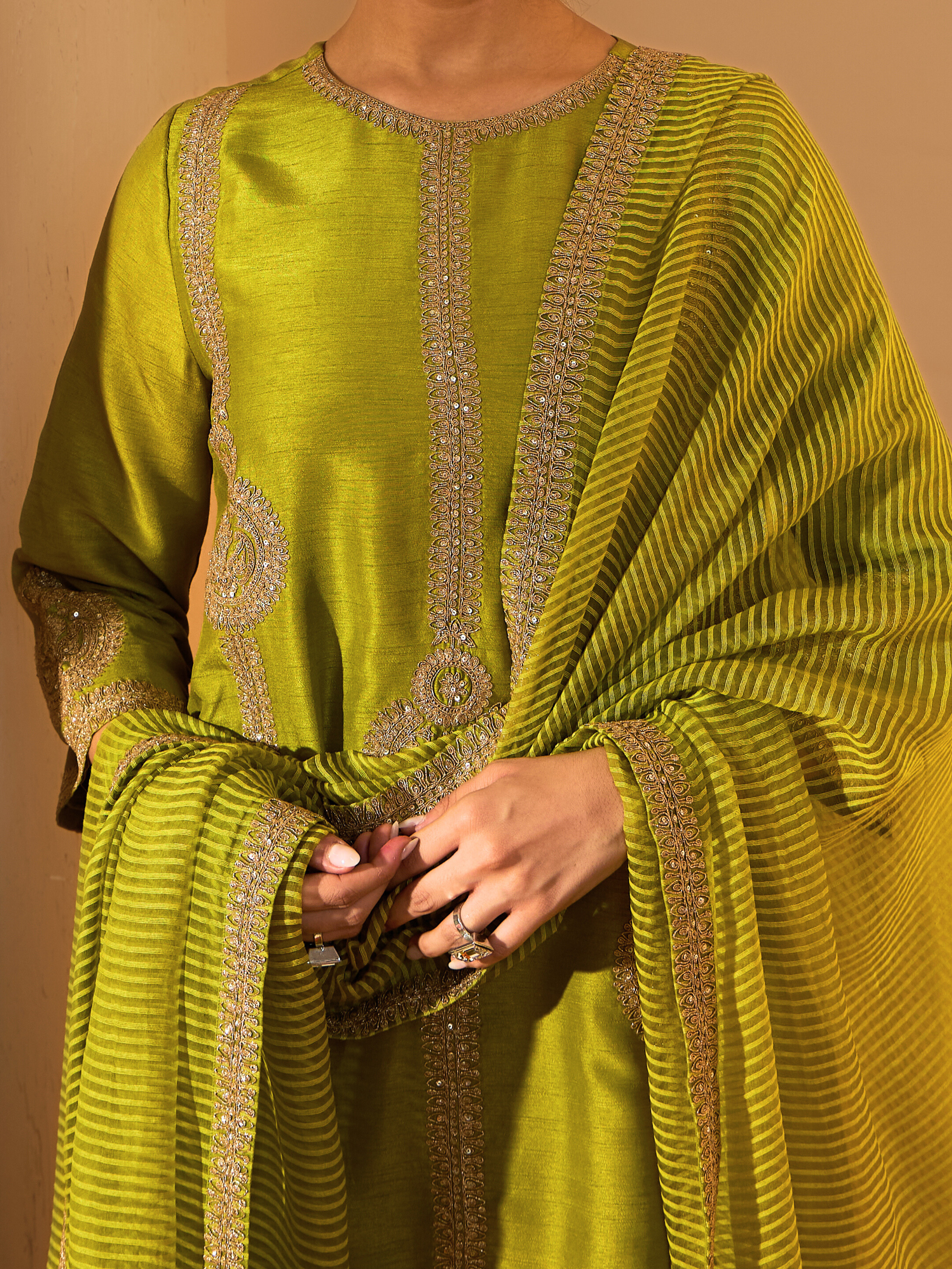 RoohbyRidhimaa- Zainaa Kurta Set