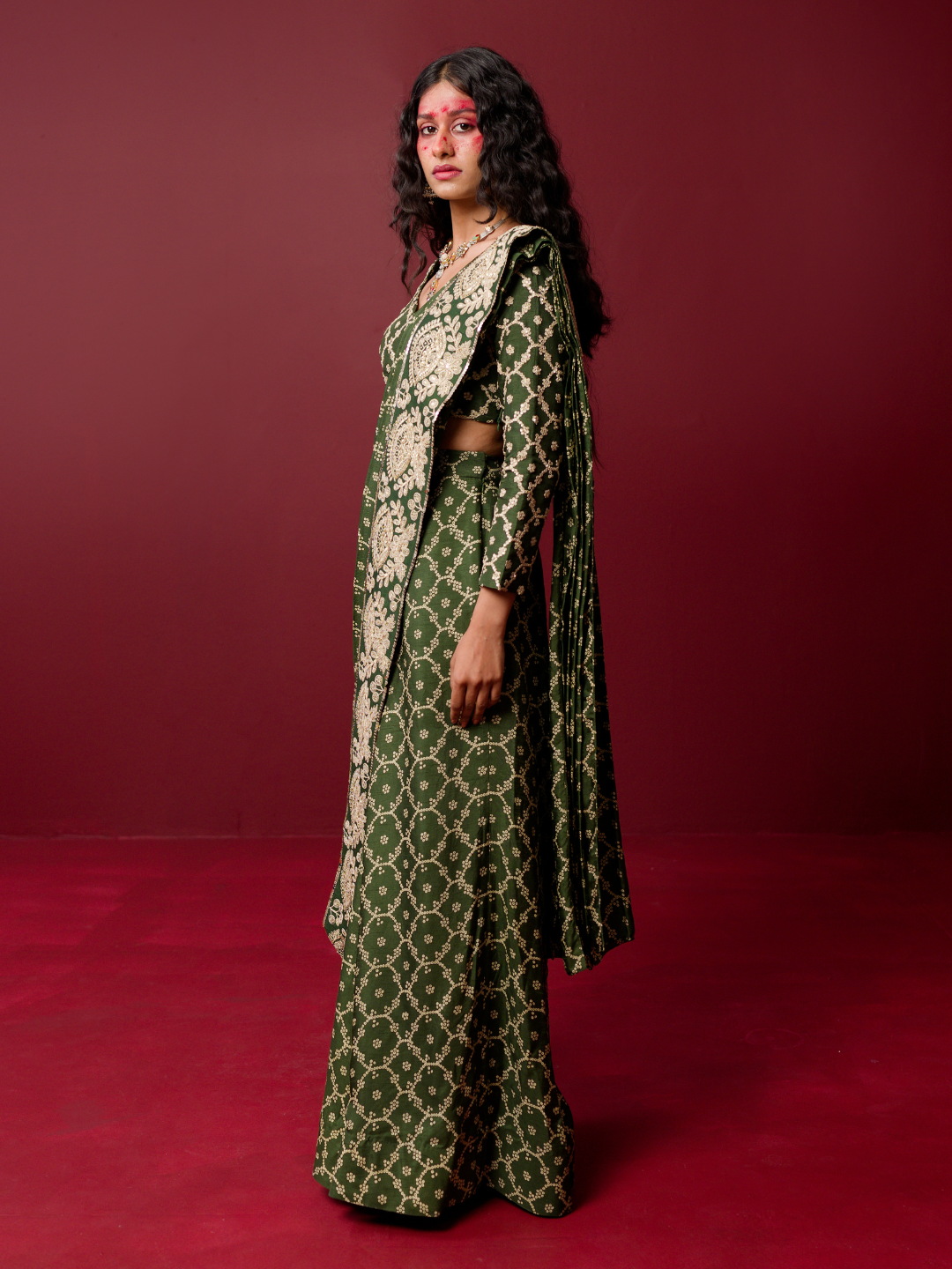 Ridhimaa Gupta- Deveshi Saree Set