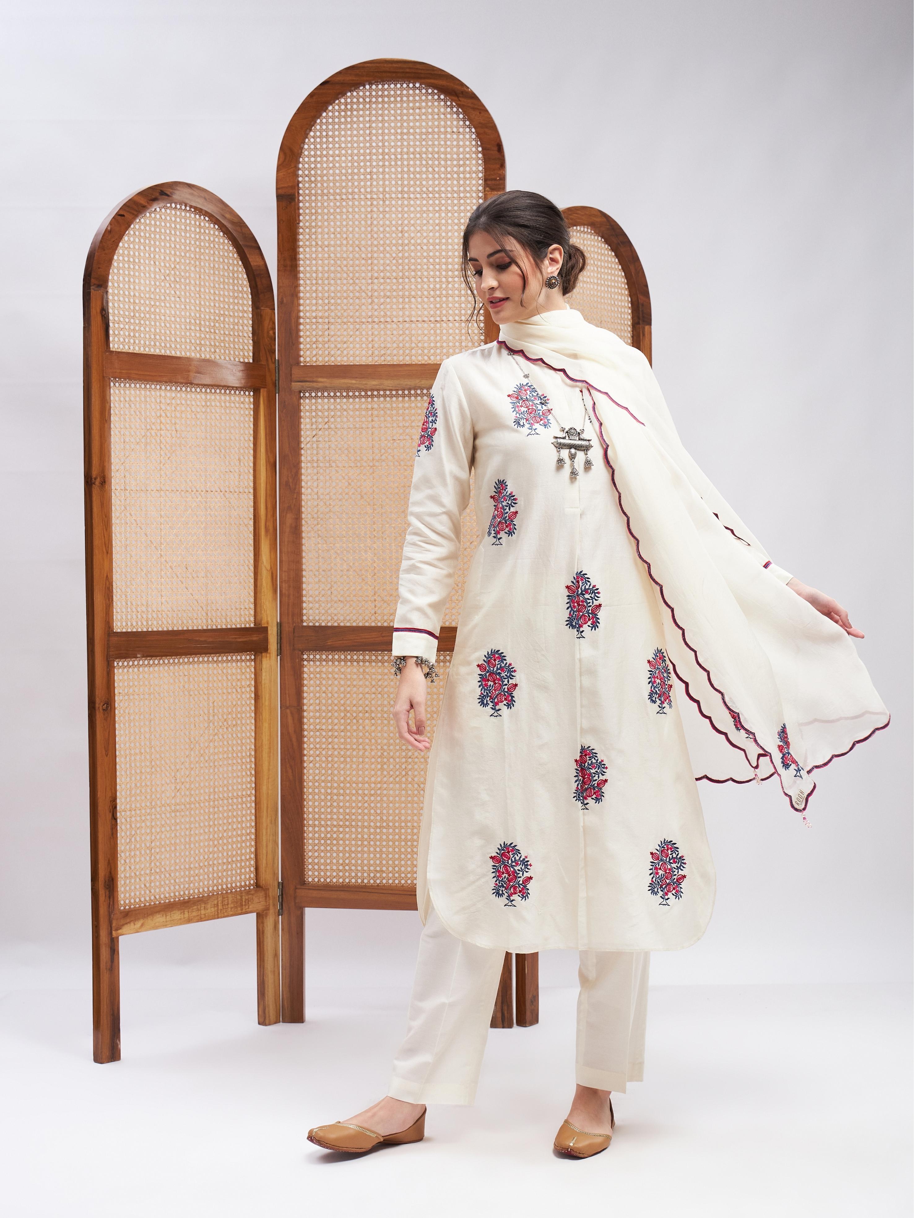 RoohbyRidhimaa- Sarang Kurta Set