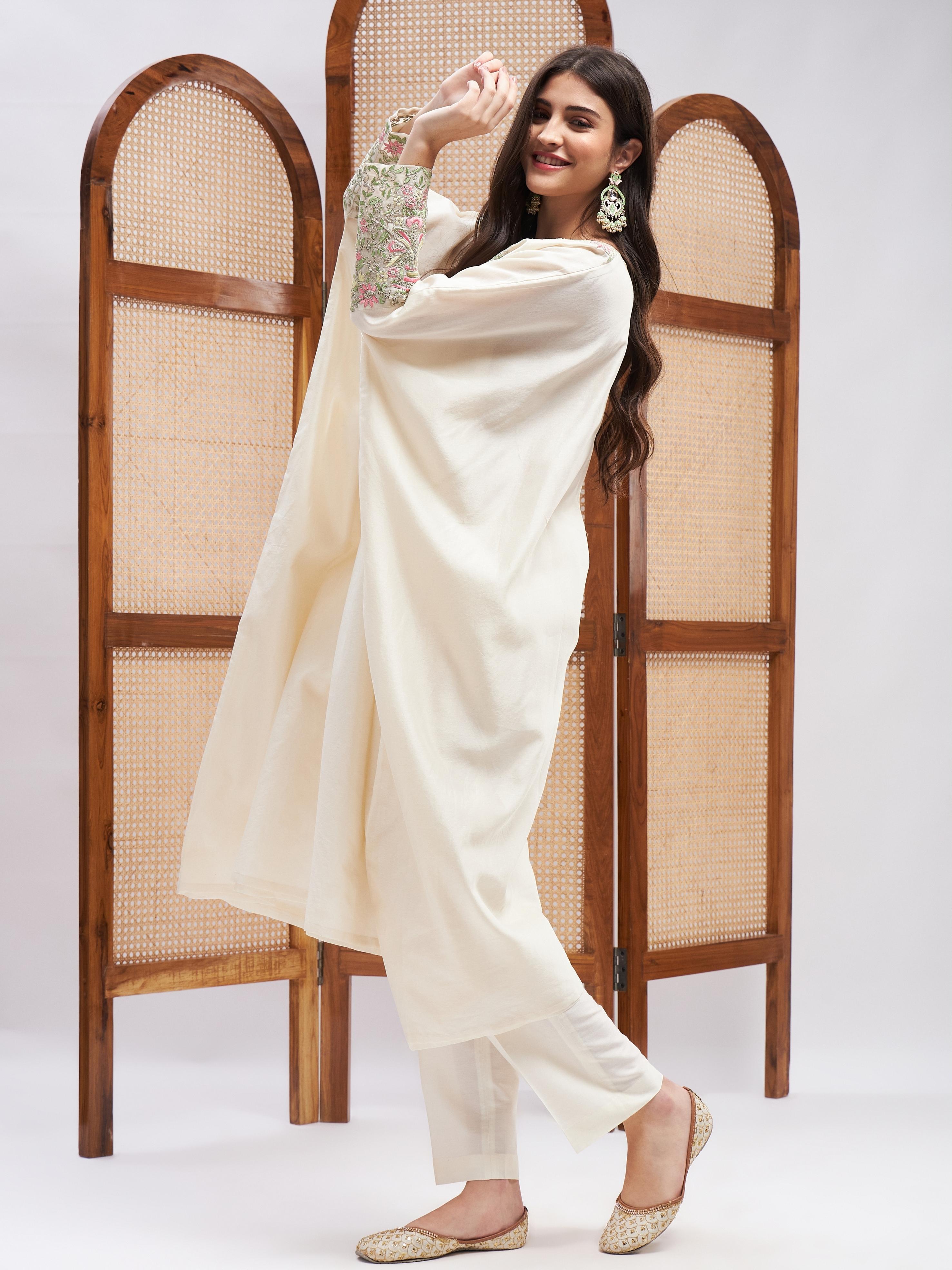 RoohbyRidhimaa- Ruhaniyat Kaftan Kurta Set