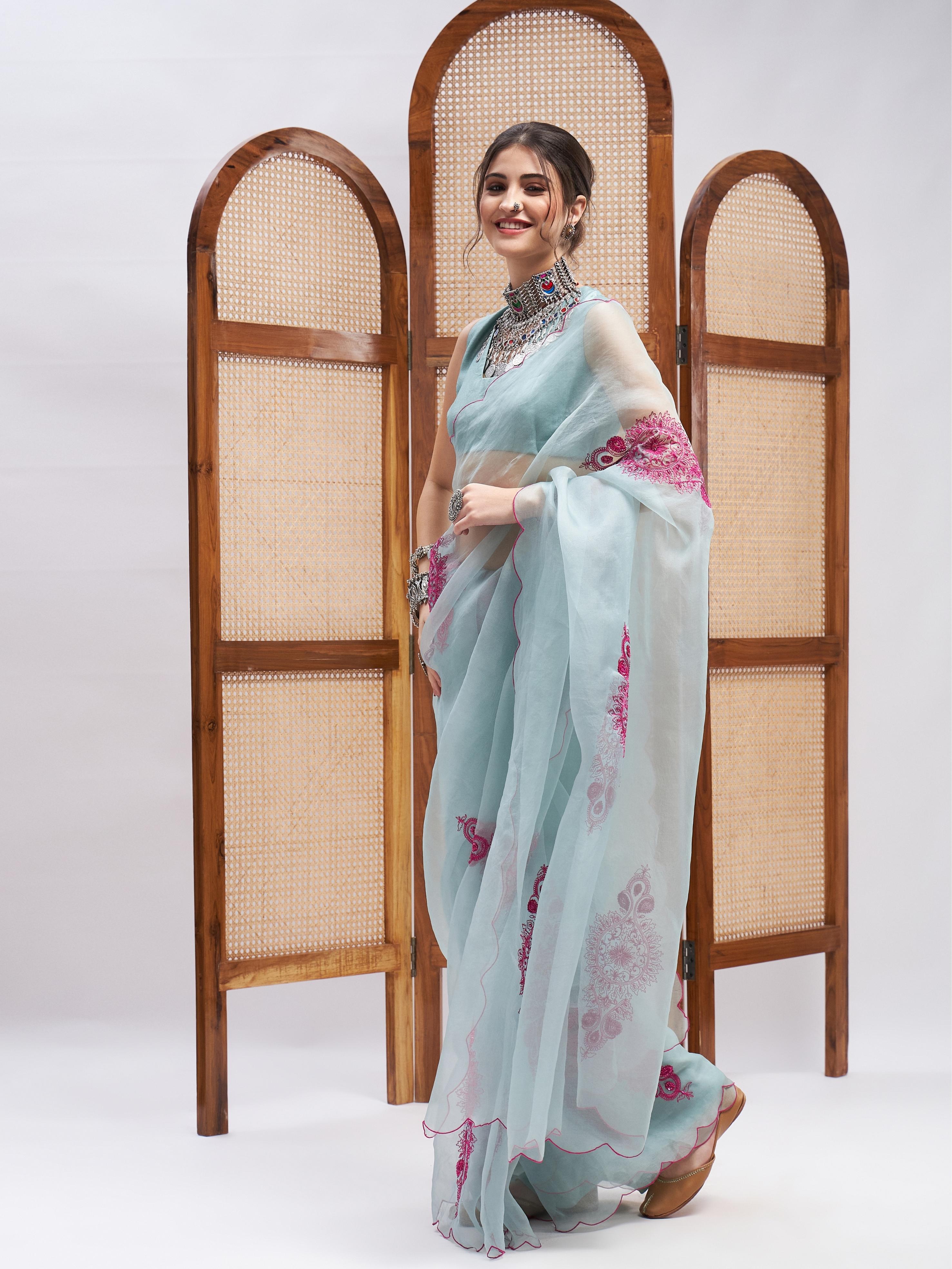 RoohbyRidhimaa- Pardarshi Saree Set