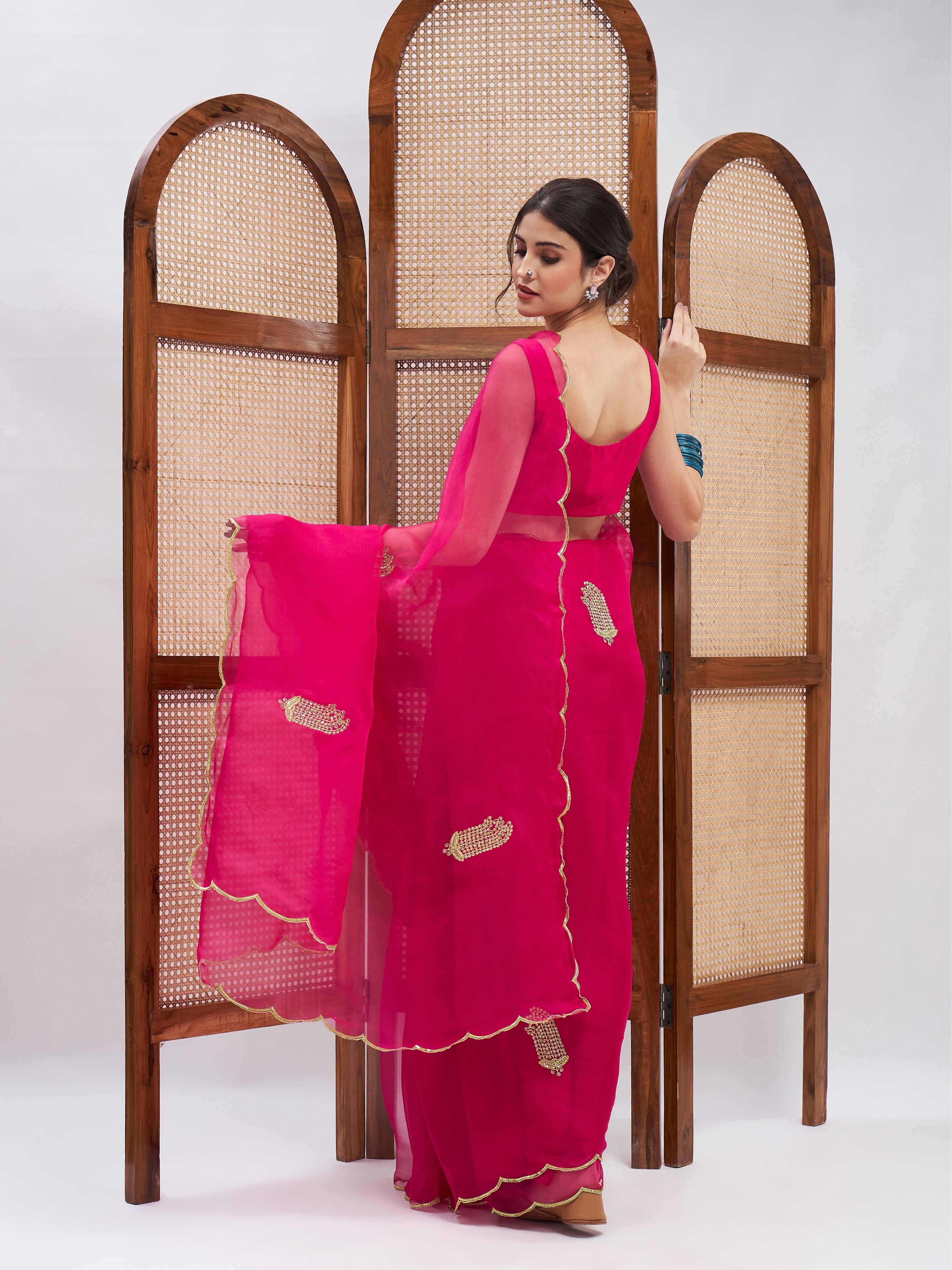 RoohbyRidhimaa- Gulaabo Saree Set