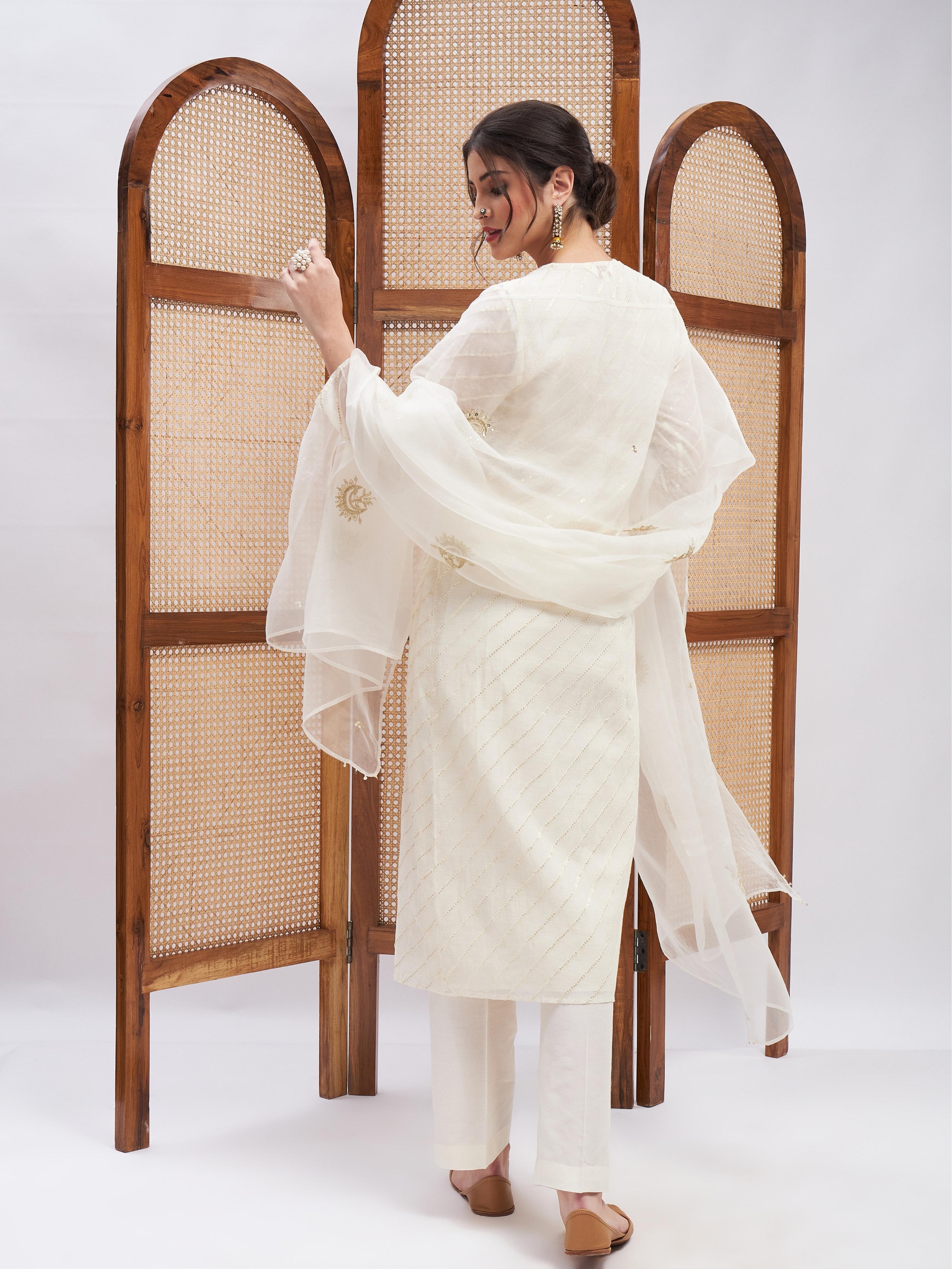RoohbyRidhimaa- Chand Bali Kurta Set